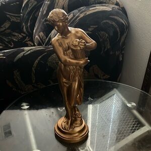 Elegant Gold Statue